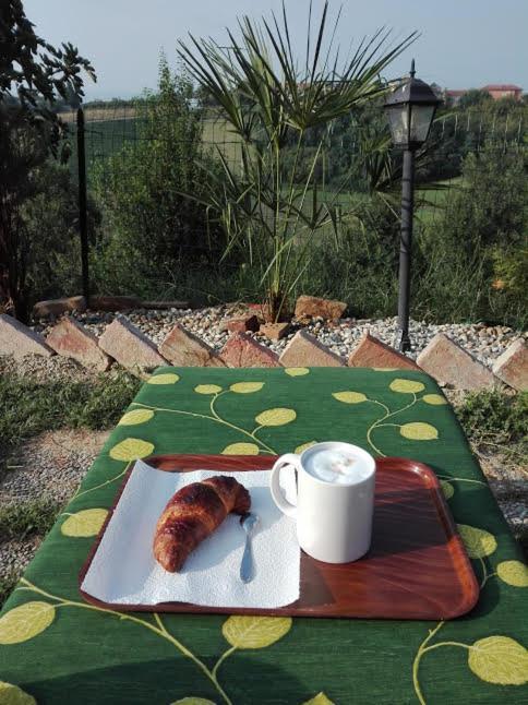 A Casa Di Anna Bed & Breakfast Vaglio Serra Ngoại thất bức ảnh